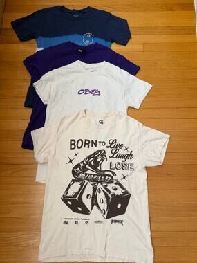 4 graphic t shirts men/ teen